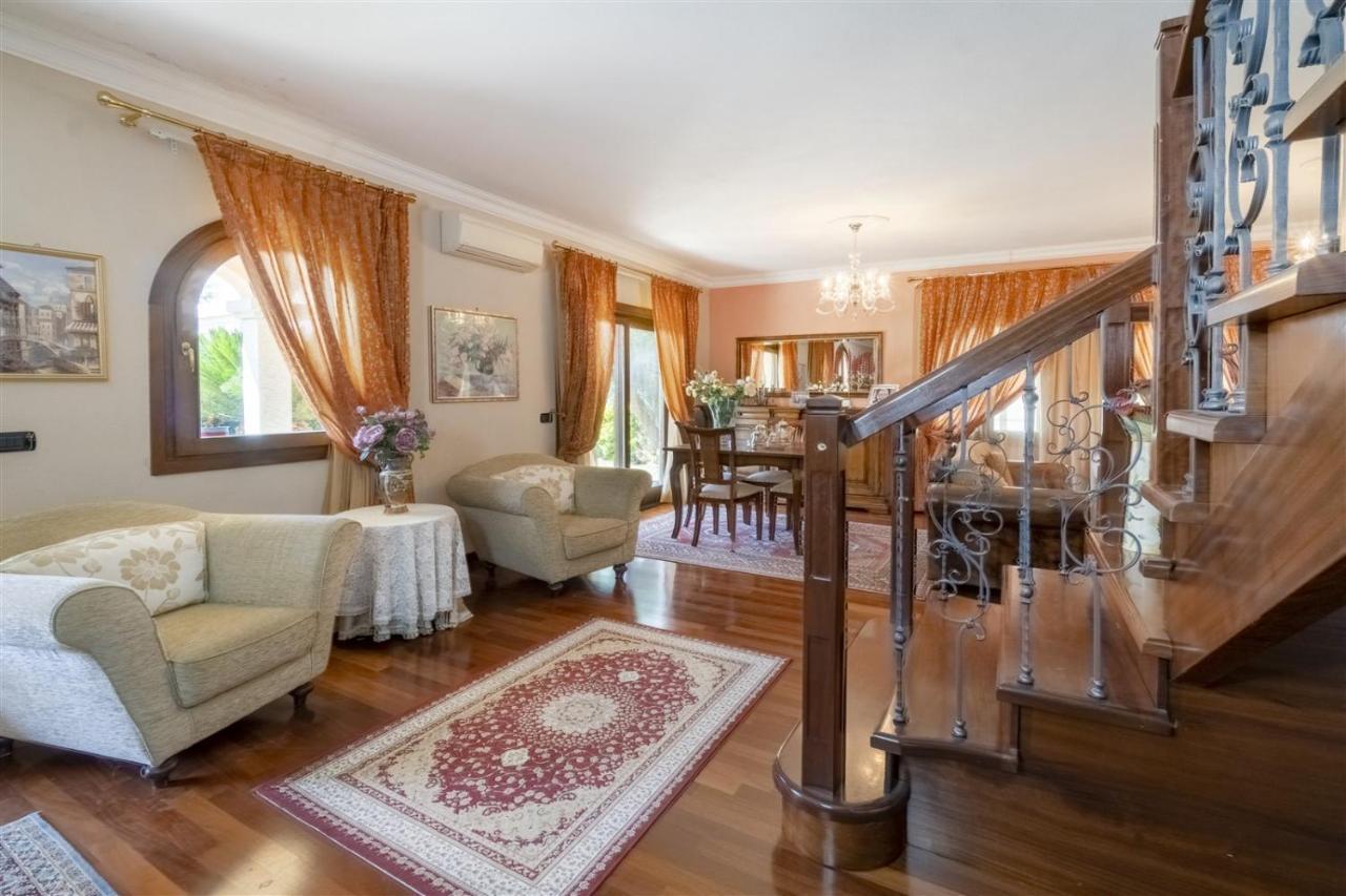 Villa La Maison D'Anna Maria - Lt - Pms Casevacanze オルビア エクステリア 写真
